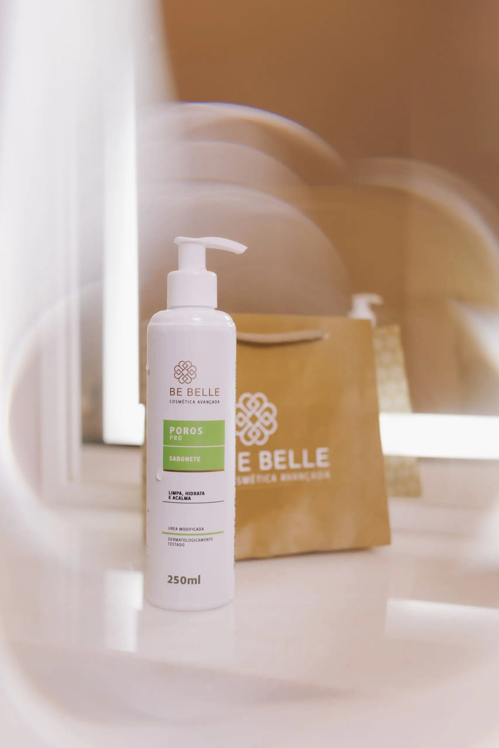Be Belle na mídia: Sabonete Facial Poros Pro surpreende especialista em pele madura