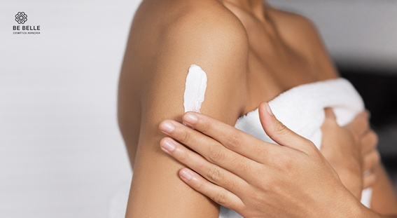 Skincare 360°: Como os dermocosméticos vão além do rosto e cuidam da pele do corpo inteiro